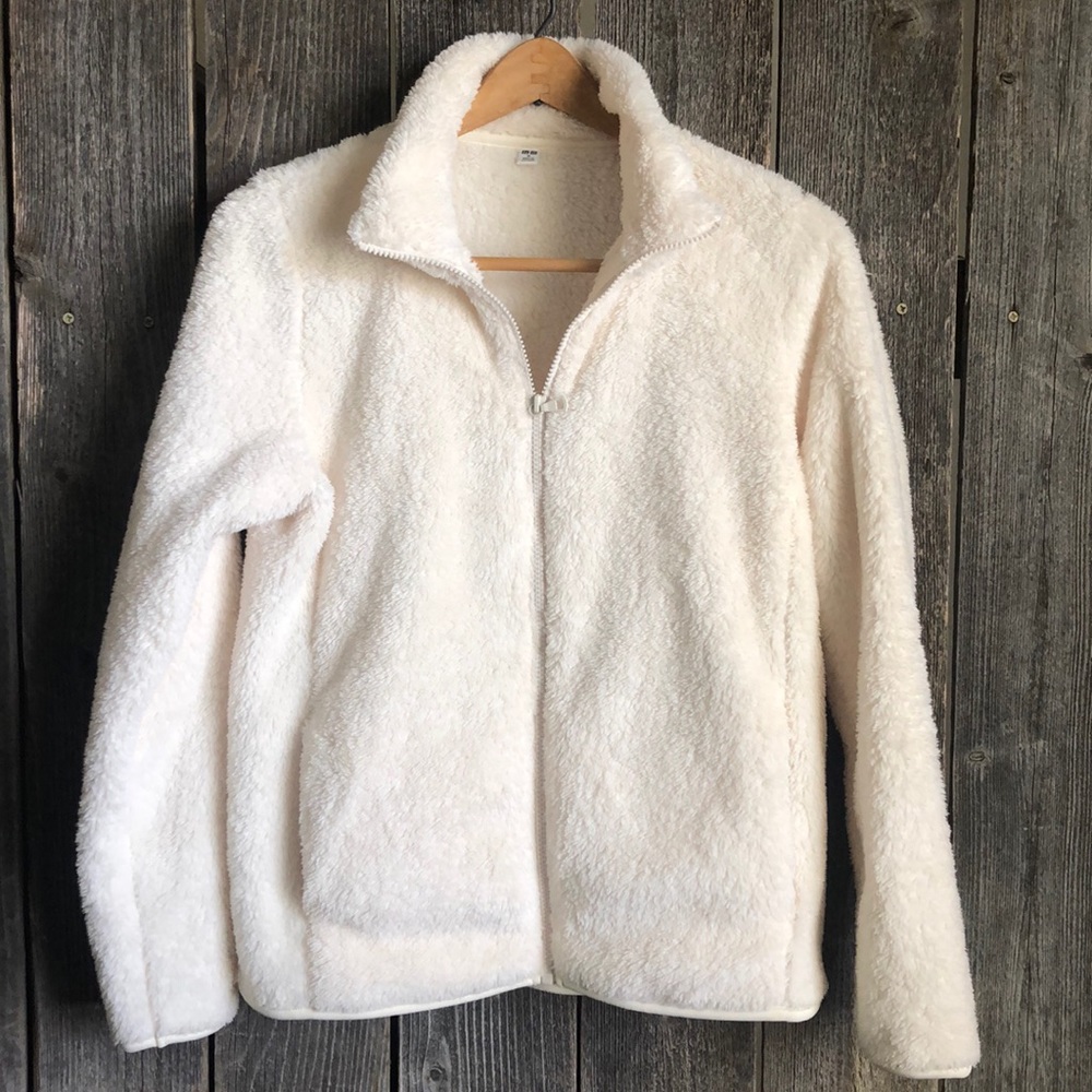 Off white Uniqlo fluffy yarn full zip jacket